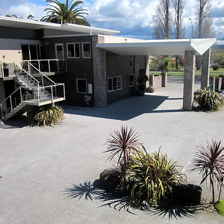 Stay 284 Rotorua - Refurbished Modern Accommodation