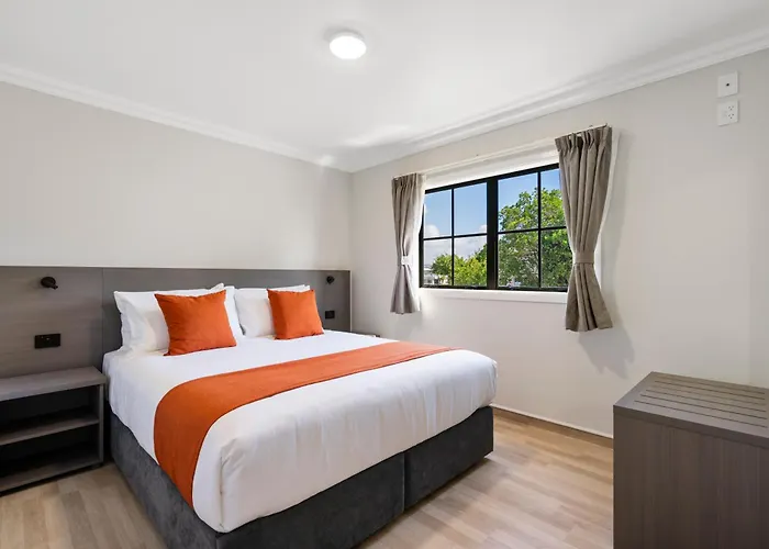 284 - Refurbished Modern Motel
