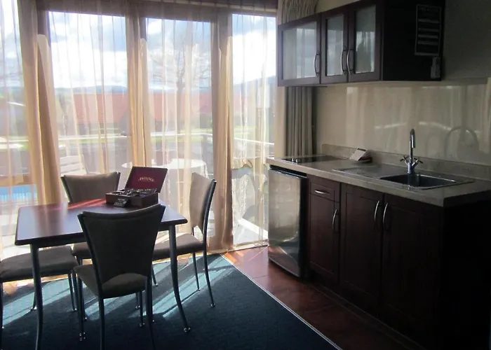 284 - Refurbished Modern Motel 5*