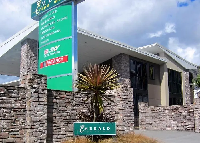 284 - Refurbished Modern Rotorua