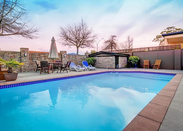 284 - Refurbished Modern Motel